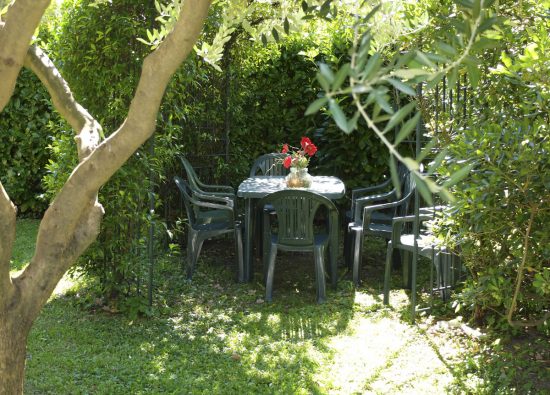 holiday-house-seven-persons-garden-domaso