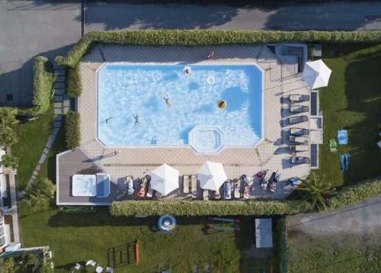 hotel-swimmingpool-lake-como