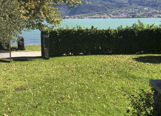 villa-fronte-lago-como-23