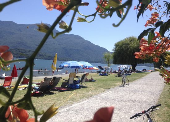 spiaggia-passeggiata-pedonale-appartamento-vacanza-como-06